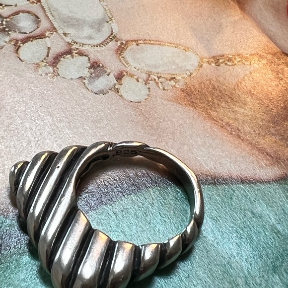 Stackable Dian Malouf Ring Size 7.5 - Picture 3 of 3